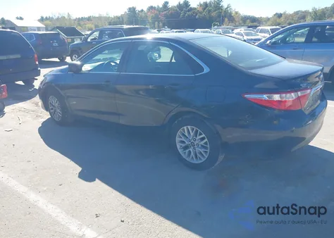 2017 Toyota Camry Le z USA, uszkodzony, nr VIN 4T1BF1FKXHU650587